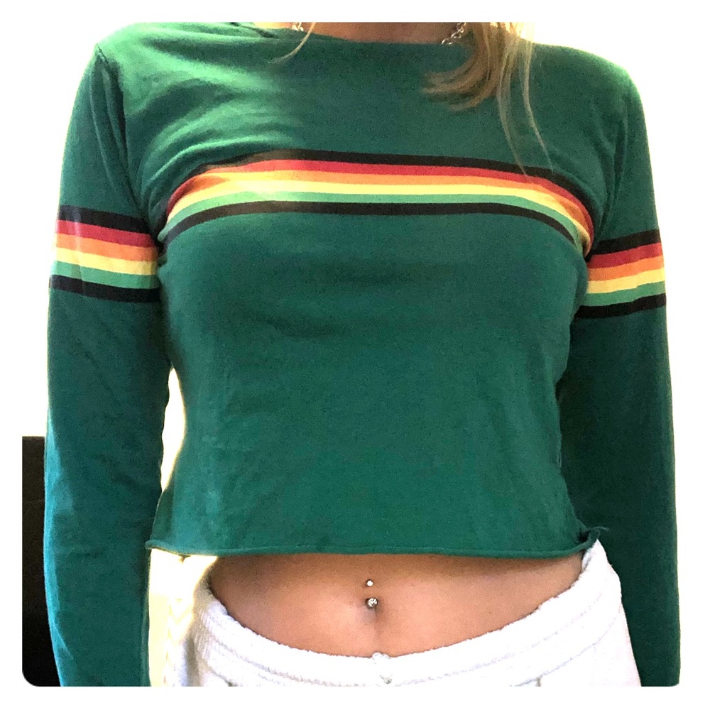 Long sleeve cropped green T